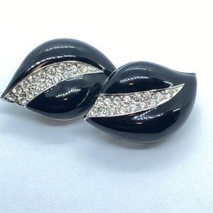 Vintage Joan Rivers Black Enamel Leaf Crystal Inset Clip Earrings